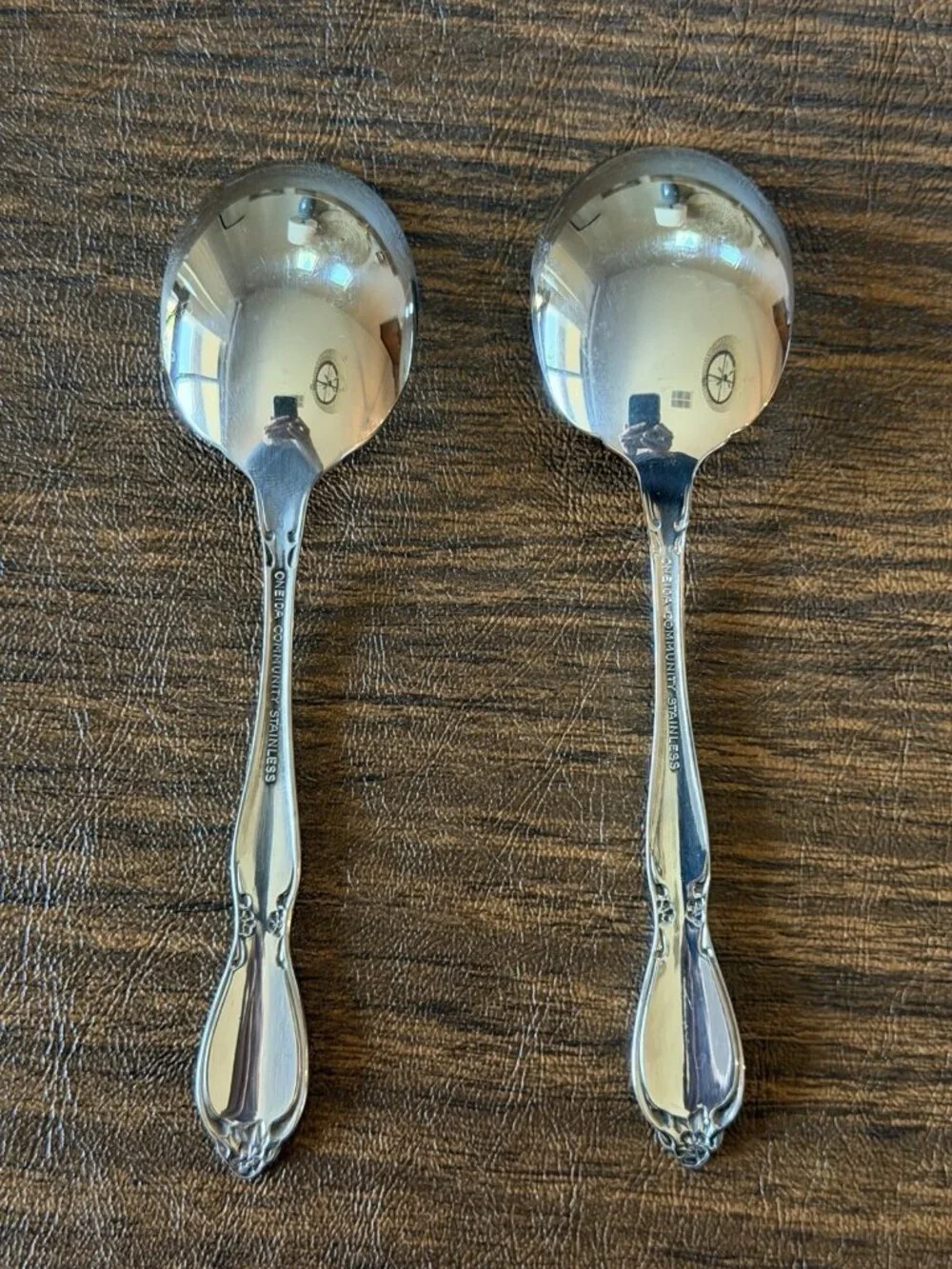 Set of 2 Oneida Community Chatelaine Stainless Sugar Spoons Replacement Flatware
